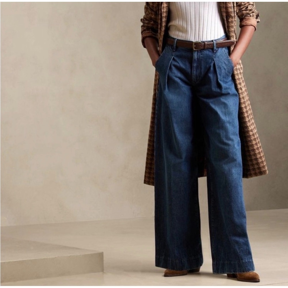 NWT Banana Republic High Rise Relaxed Wide Leg Pleated‎ Jean Sz 31P Petite